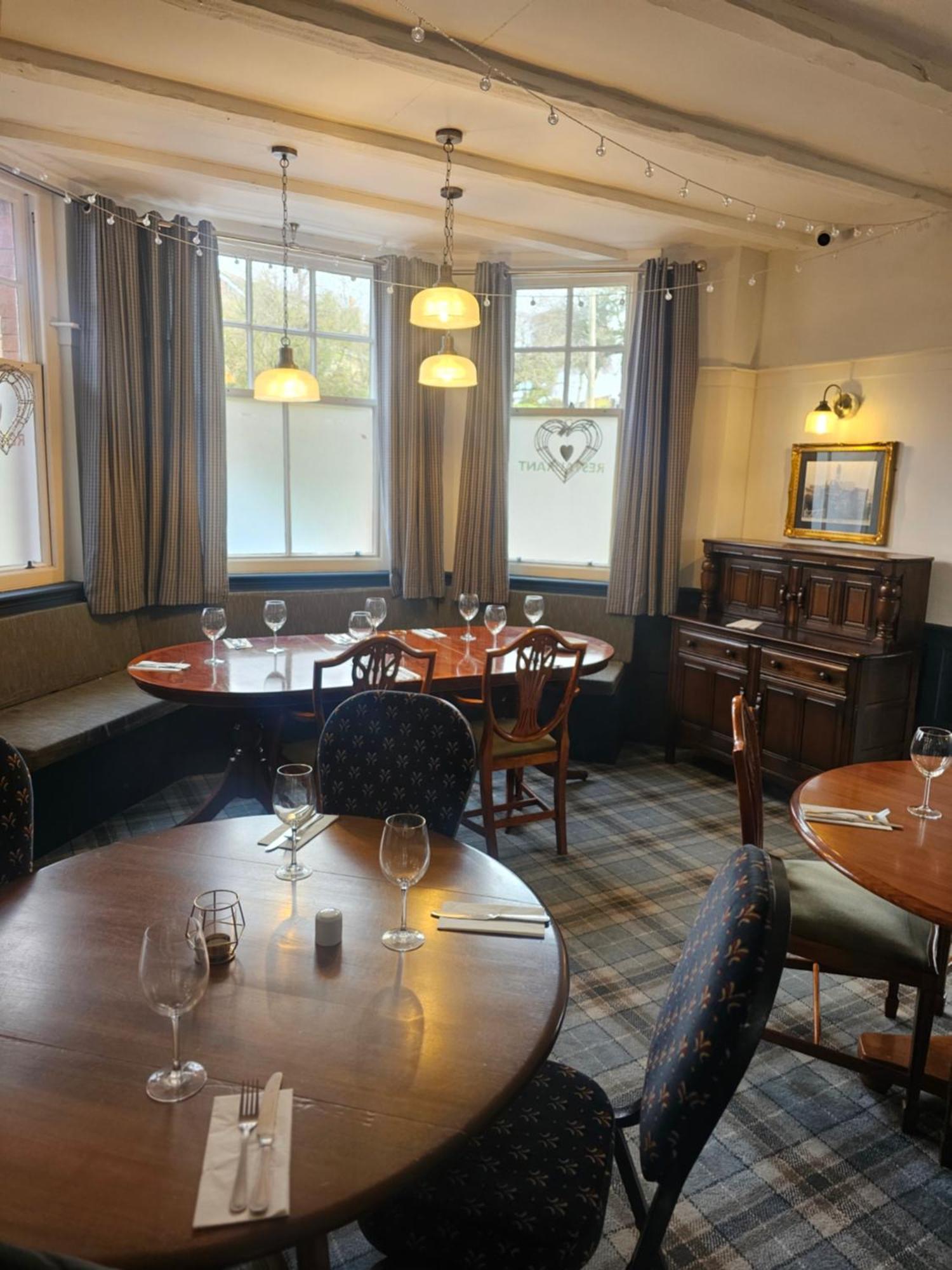 The Old Railway Hotel Porton Eksteriør bilde