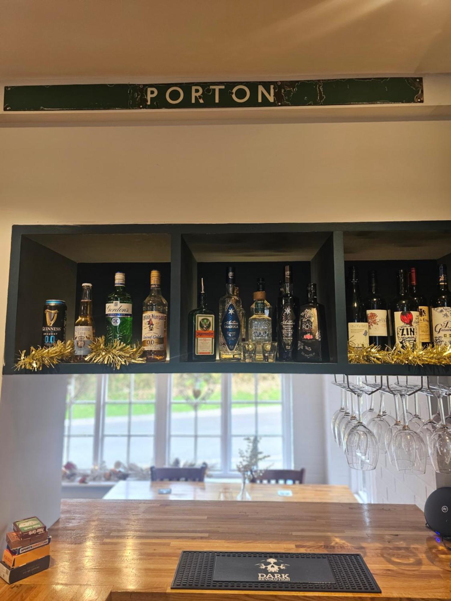 The Old Railway Hotel Porton Eksteriør bilde