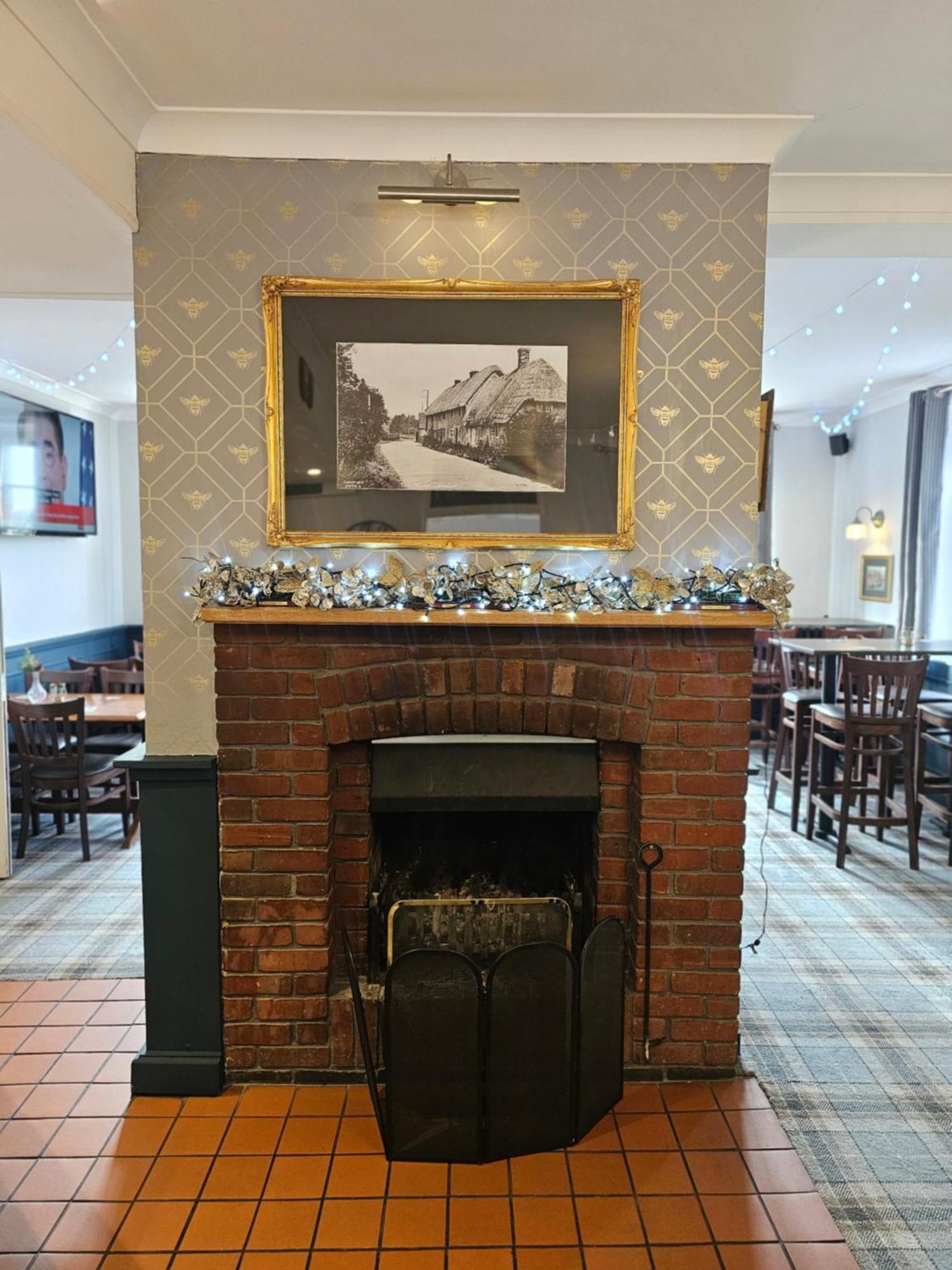 The Old Railway Hotel Porton Eksteriør bilde